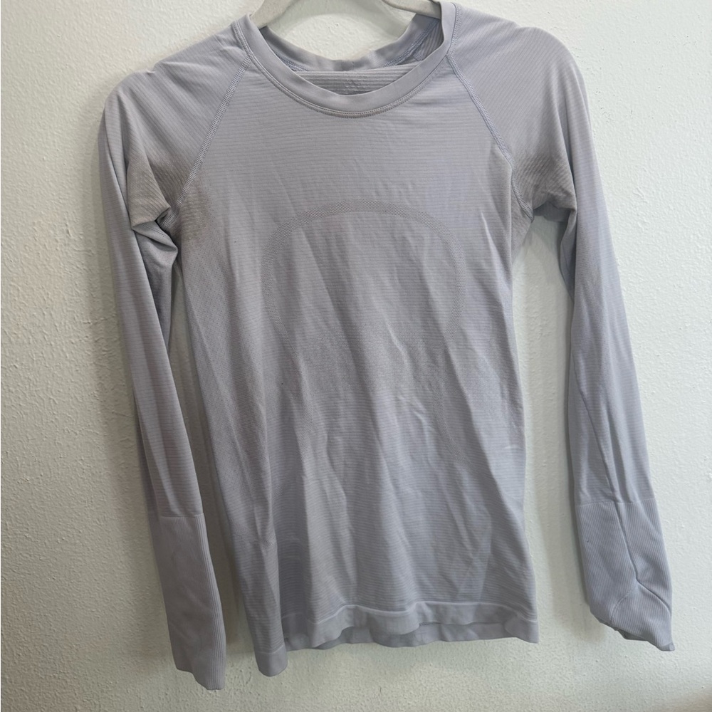 Lavender lululemon long sleeve swiftly tech top